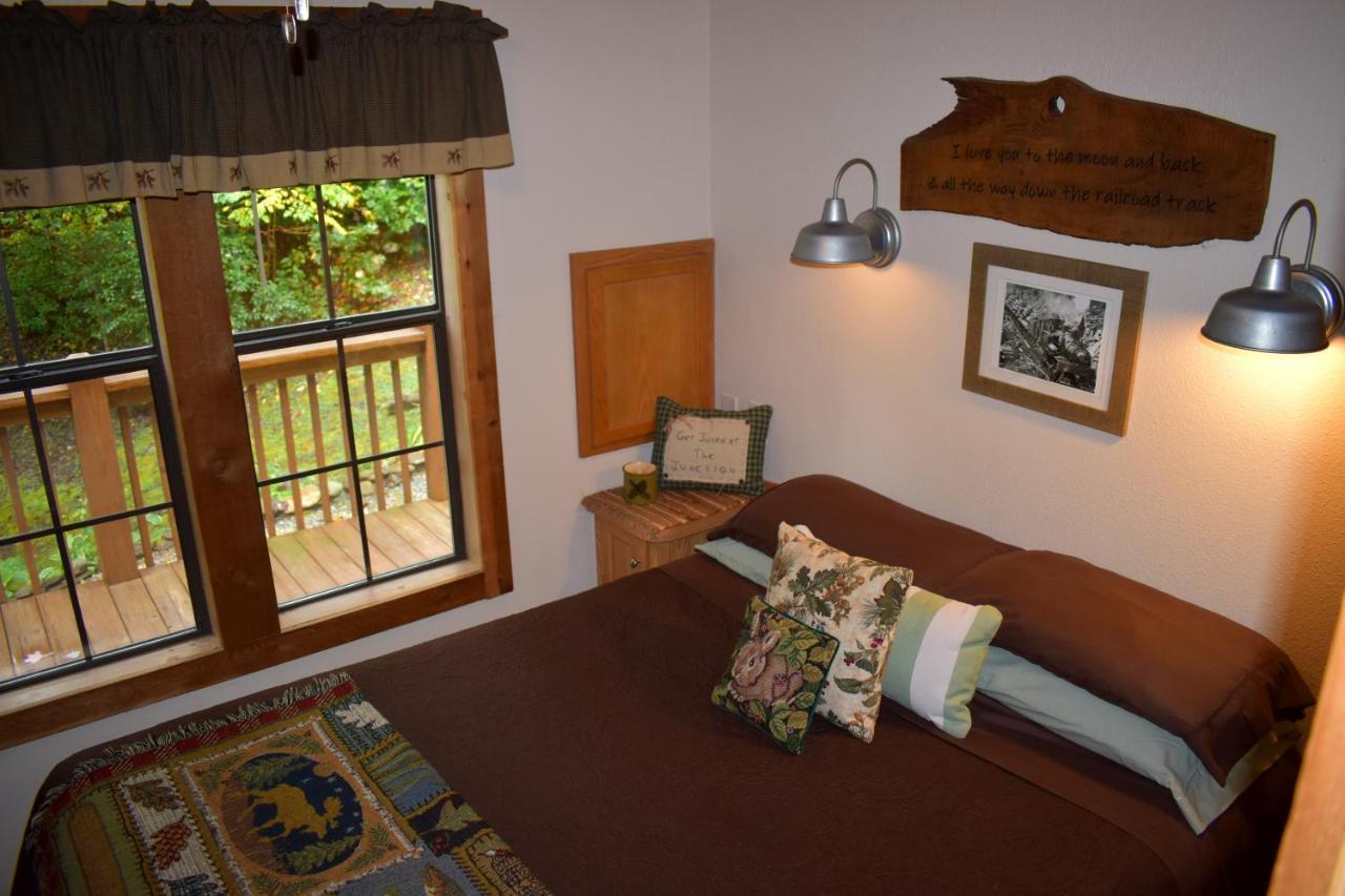 The Junction Villa Robbinsville Bagian luar foto